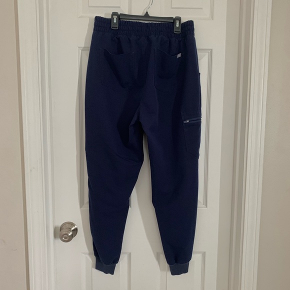 FIGS CATARINA TOP+ZAMORA HIGH WAISTED JOGGERS - Picture 4 of 6